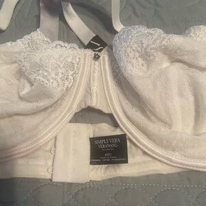 Simply Vera Vera Wang White Lace Bra